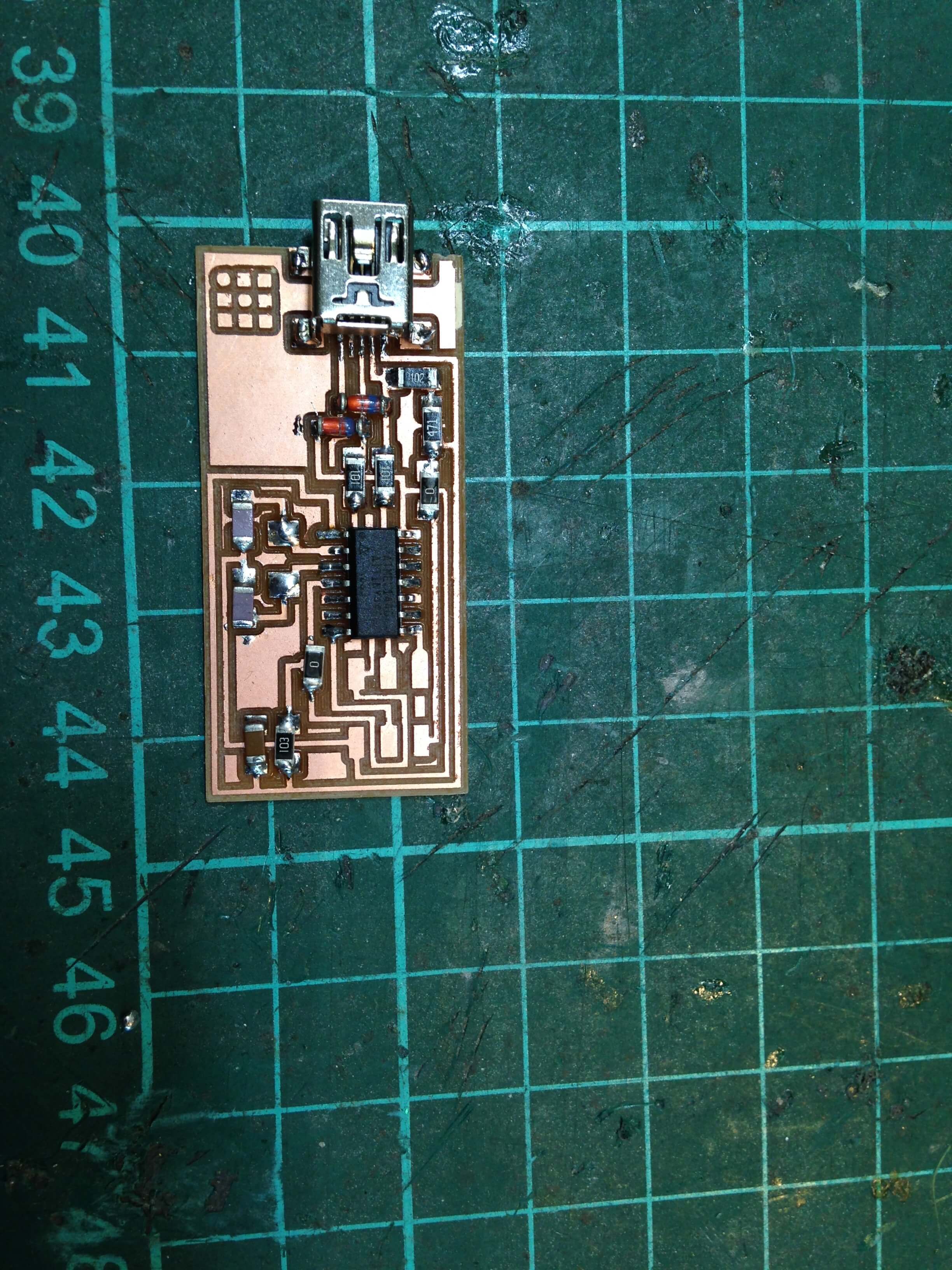 FabISP soldering